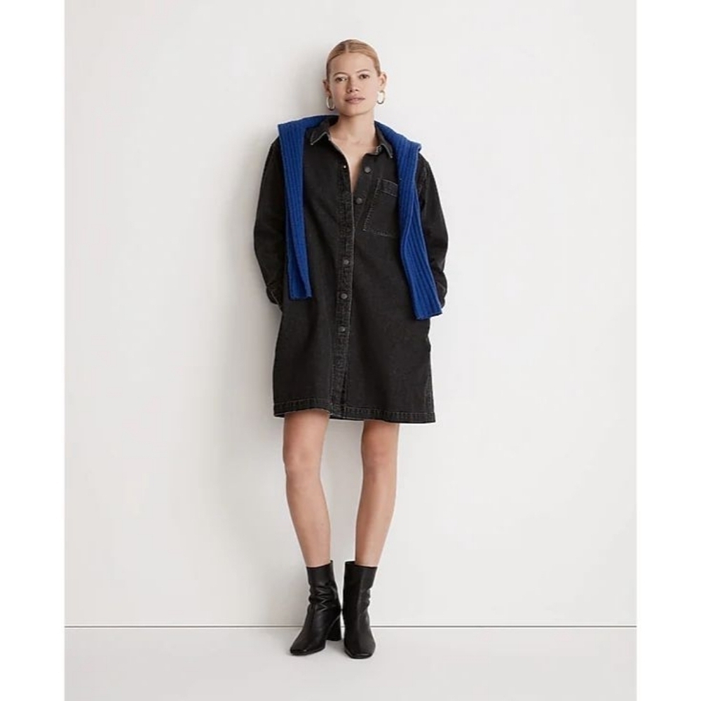 Madewell Oversized Denim Shirtdress in Lunar Wash - Picture 1 of 13